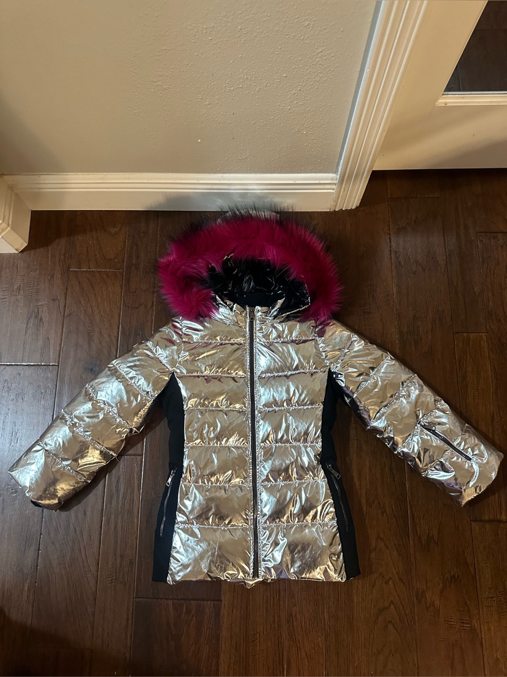 Pilguni Girls Silver Ski Jacket with Fur Hood - Size 8y